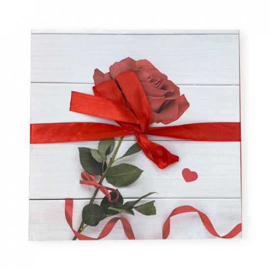 علبة هدايا ورقية 30x30 سم ورد احمر
