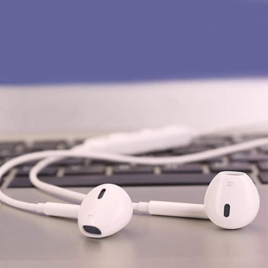 كاميرا طاقة شمسية 