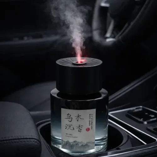 CAR FRAGRANCE معطر سياره فواحة عطرية ذكية مضيئة للسيارة تعمل بالشحن - 140 مل