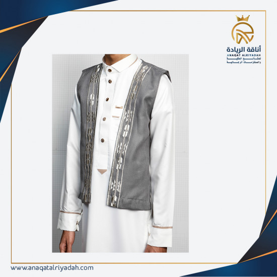 سديري  ولادي بشت مطرز موديل سدو مفتوح (الطلب فقط من الواتس اب  0580011170 )