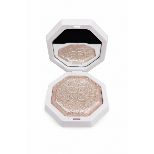 اضاءه بيج فاتح رقم 02 - من ريل بيوتي 