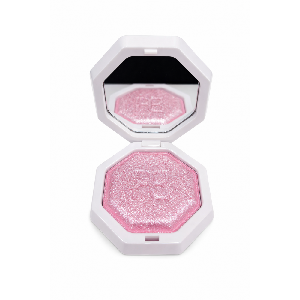 اضاءه وردي طبيعي - من ريل بيوتي 