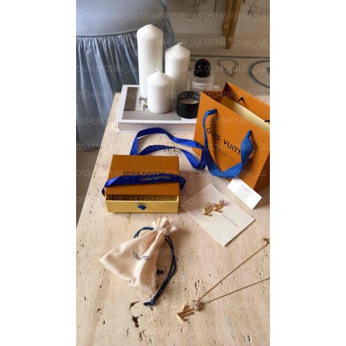 اكسسوارات او ملحقات لوي فيتون 