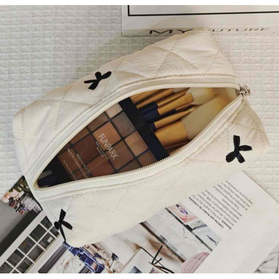 شنط 4 قطع - لون ابيض و اسود 