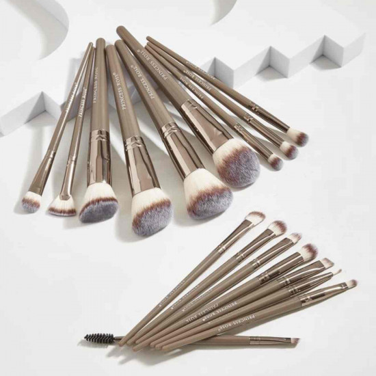 فرش مكياج ناعمه 17 قطعه - لون بني فاتح 