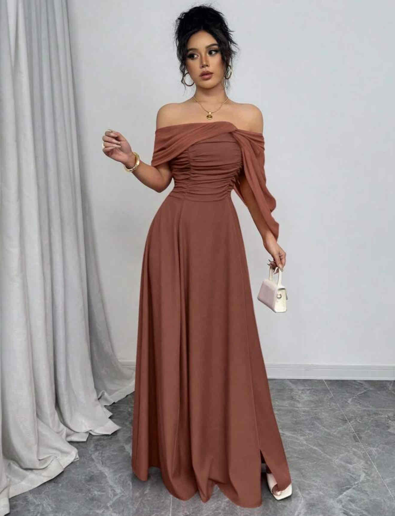 فستان جديد غير مستخدم مقاس S 