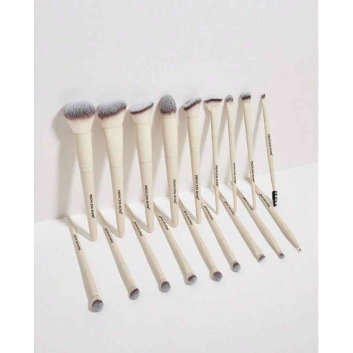 فرش مكياج ناعمه 17 قطعه - لون بيج 