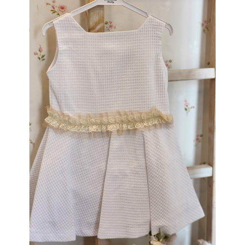 فستان اسباني  ابيض  بدانتيل بالخصر 23136