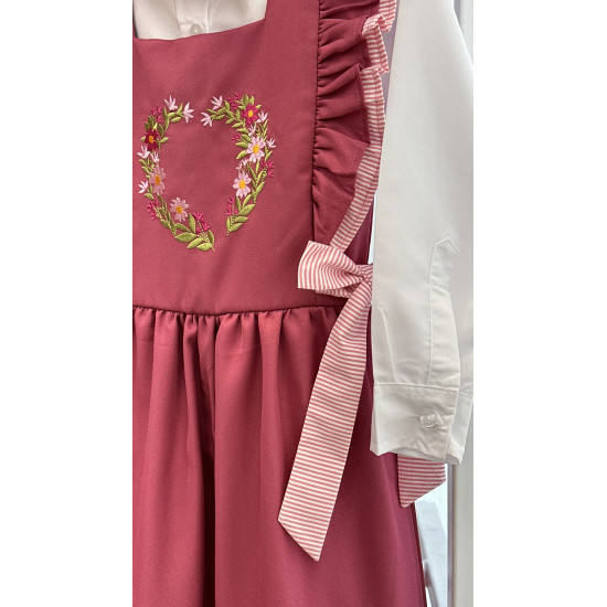 مريول مدرسي بتطريز قلب من قطعتين 14465