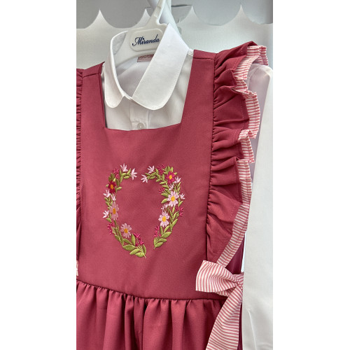 مريول مدرسي بتطريز قلب من قطعتين 14465 مريول مدرسي بتطريز قلب من قطعتين 14465