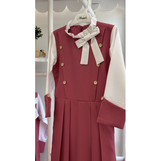 مريول مدرسي وردي متصل 14467