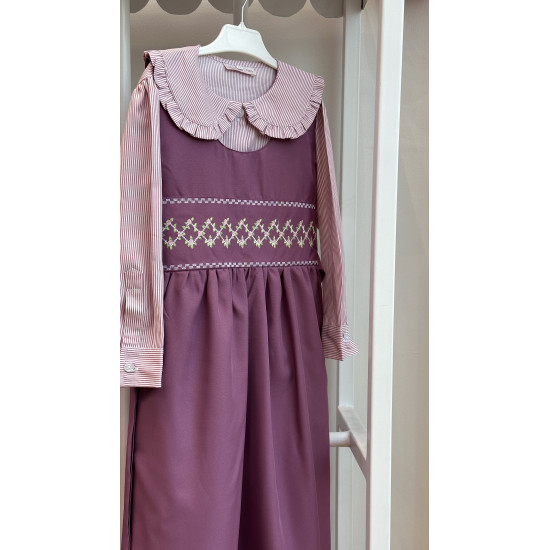 مريول مدرسي بنفسجي مطرز من قطعتين 144627 مريول مدرسي بنفسجي مطرز من قطعتين 144627