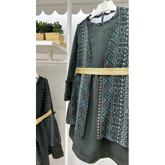240104 فستان كشميري أخضر من قطعتين 240104 فستان كشميري أخضر من قطعتين