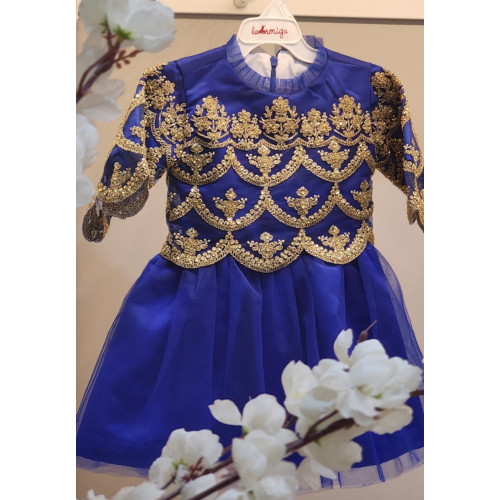 240122 فستان للمناسبات نيلي مطرز بذهبي 240122 فستان للمناسبات نيلي مطرز بذهبي