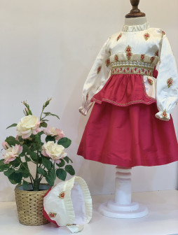 240165 فستان للمناسبات فوشي مطرز مع قبعة 240165 فستان للمناسبات فوشي مطرز مع قبعة