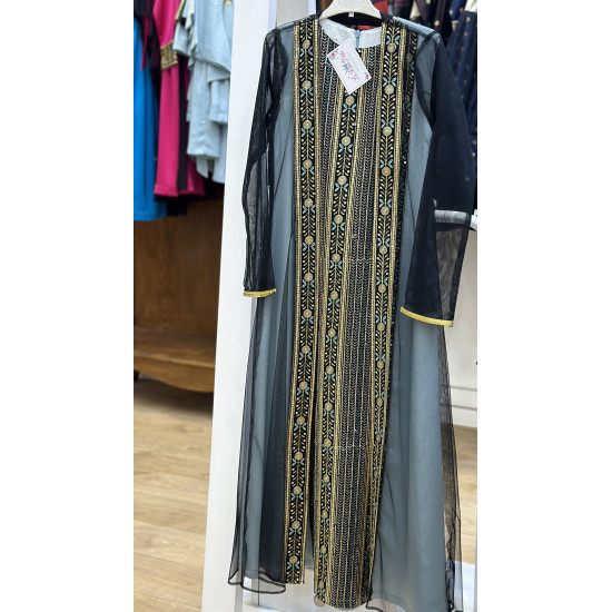 240155 جلابية مع تول أسود 240155 جلابية مع تول أسود