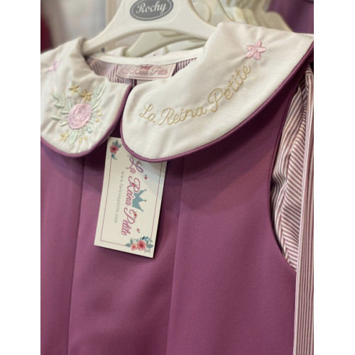 مريول مدرسي قطعتين مريول موف بفيونكات مع قميص مطرز مقلم 240421 مريول مدرسي قطعتين مريول موف بفيونكات مع قميص مطرز مقلم 240421