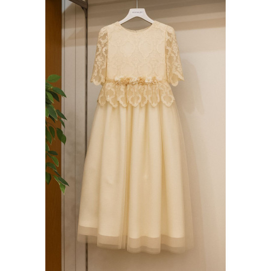 2400 فستان زواج دانتيل موديل طويل لون كريمي 2400 فستان زواج دانتيل موديل طويل لون كريمي