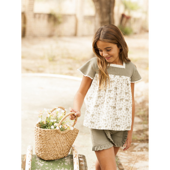 9097 بدلة بقميص وشورت