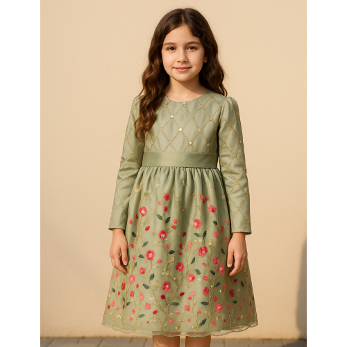 فستان بناتي مُطرّز فاخر بلون أخضر مع تطريز ذهبي وأخضر أكمام طويلة 240456 فستان بناتي مُطرّز فاخر بلون أخضر مع تطريز ذهبي وأخضر أكمام طويلة 240456