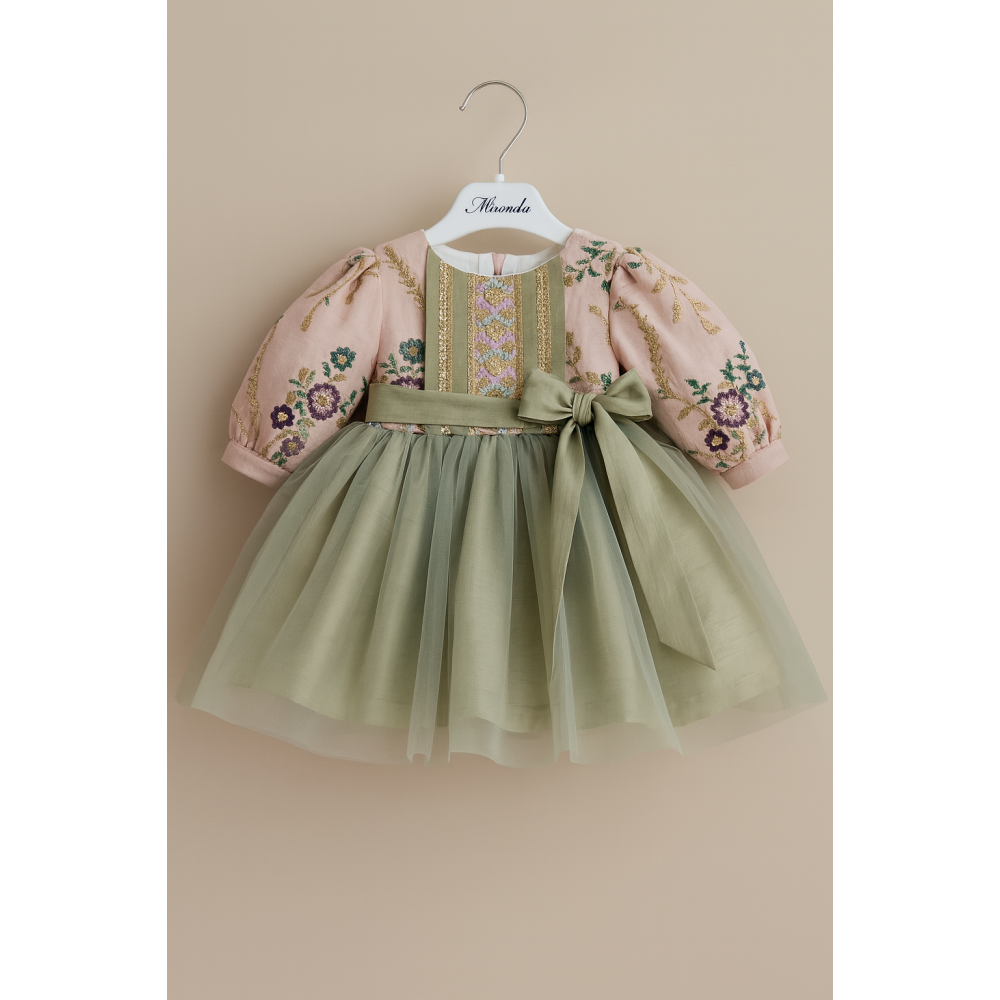 فستان شعبي لينن مطرّز بنقوش ذهبية – لون أخضر زاهي مع وردي 240461 فستان شعبي لينن مطرّز بنقوش ذهبية – لون أخضر زاهي مع وردي 240461