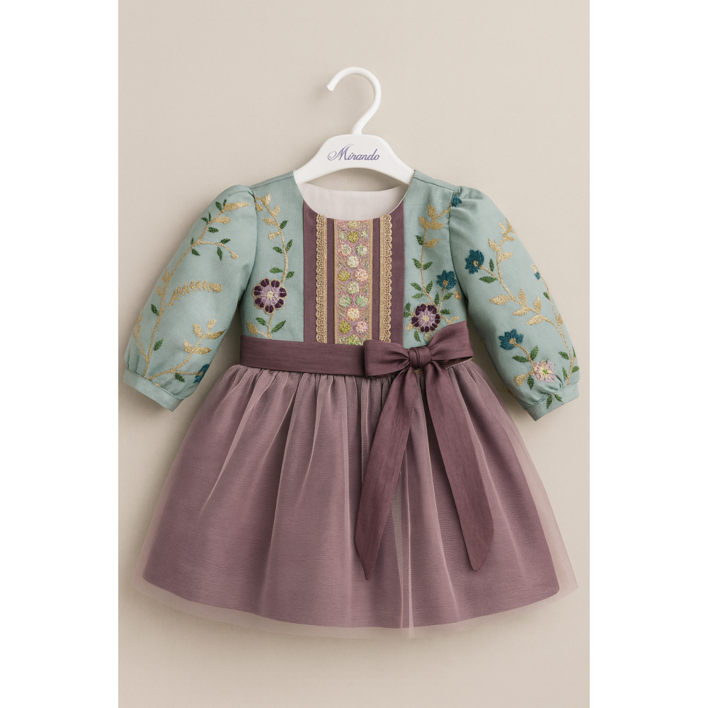 فستان شعبي لينن مطرّز بنقوش ذهبية – لون موف مع أزرق 240463 فستان شعبي لينن مطرّز بنقوش ذهبية – لون موف مع أزرق 240463