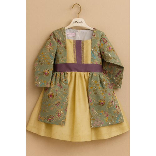 فستان شعبي لينن أخضر مطرّز بنقوش ذهبية وملونة  240468