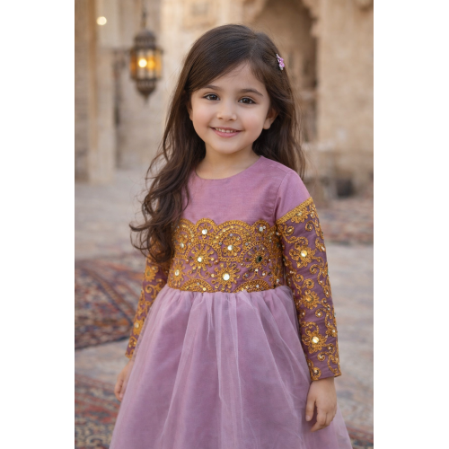 فستان شعبي بنفسجي بتطريزات ذهبية وتول  240628