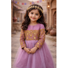 فستان شعبي بنفسجي بتطريزات ذهبية وتول  240628