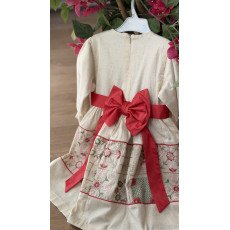 فستان شعبي بيج بتطريزات ذهبية وزهرية  240638