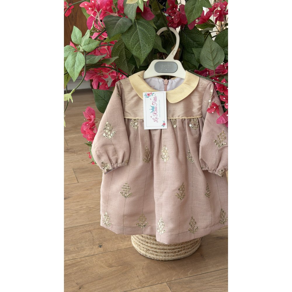 فستان شعبي وردي مطرز ذهبي بياقة 240637