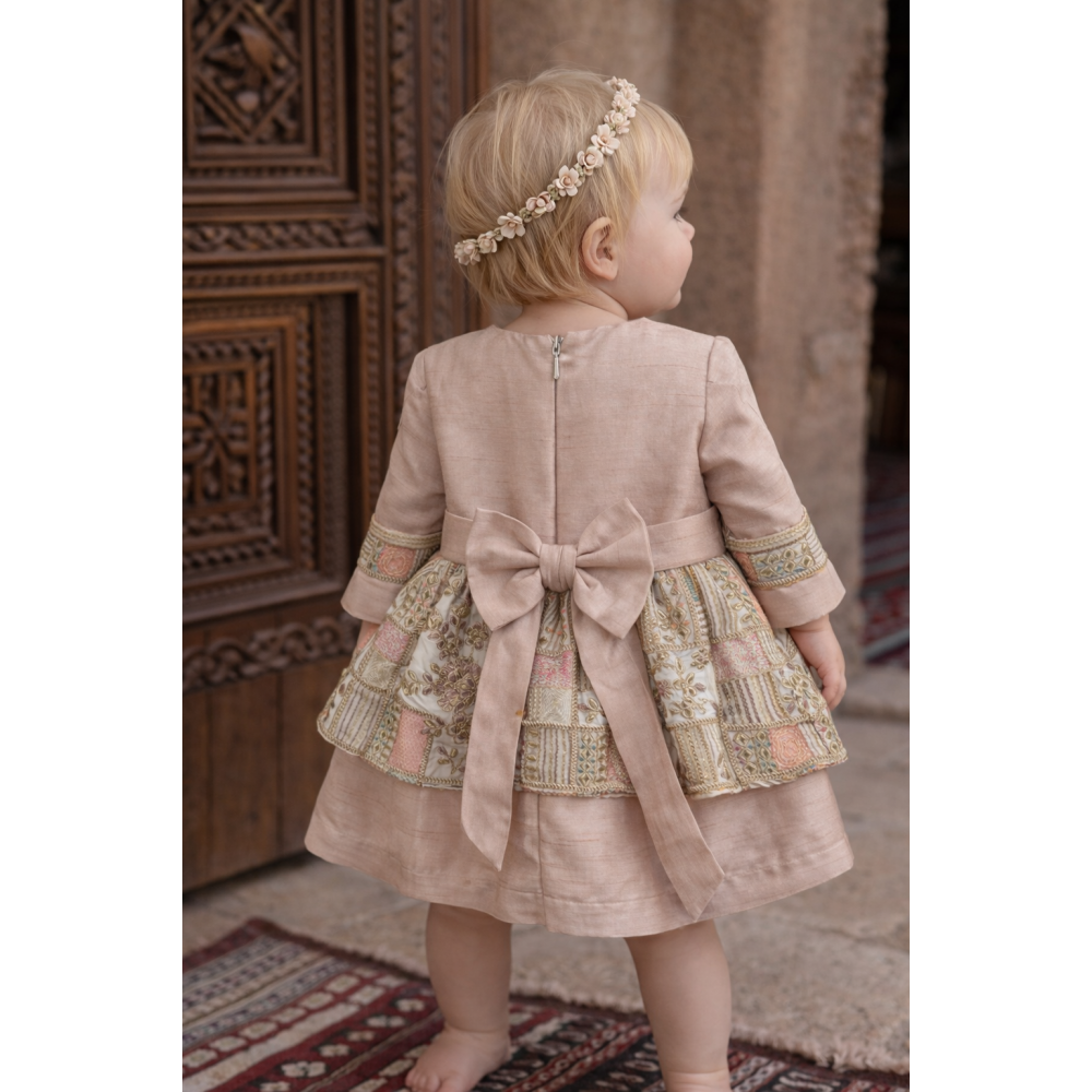 فستان شعبي وردي مطرز 240617