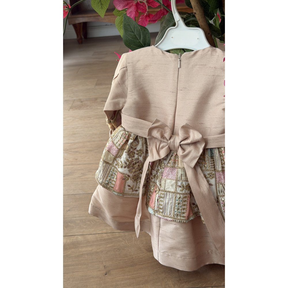 فستان شعبي وردي مطرز 240617