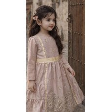 فستان شعبي وردي طبقات بتطريزات ذهبية  240636