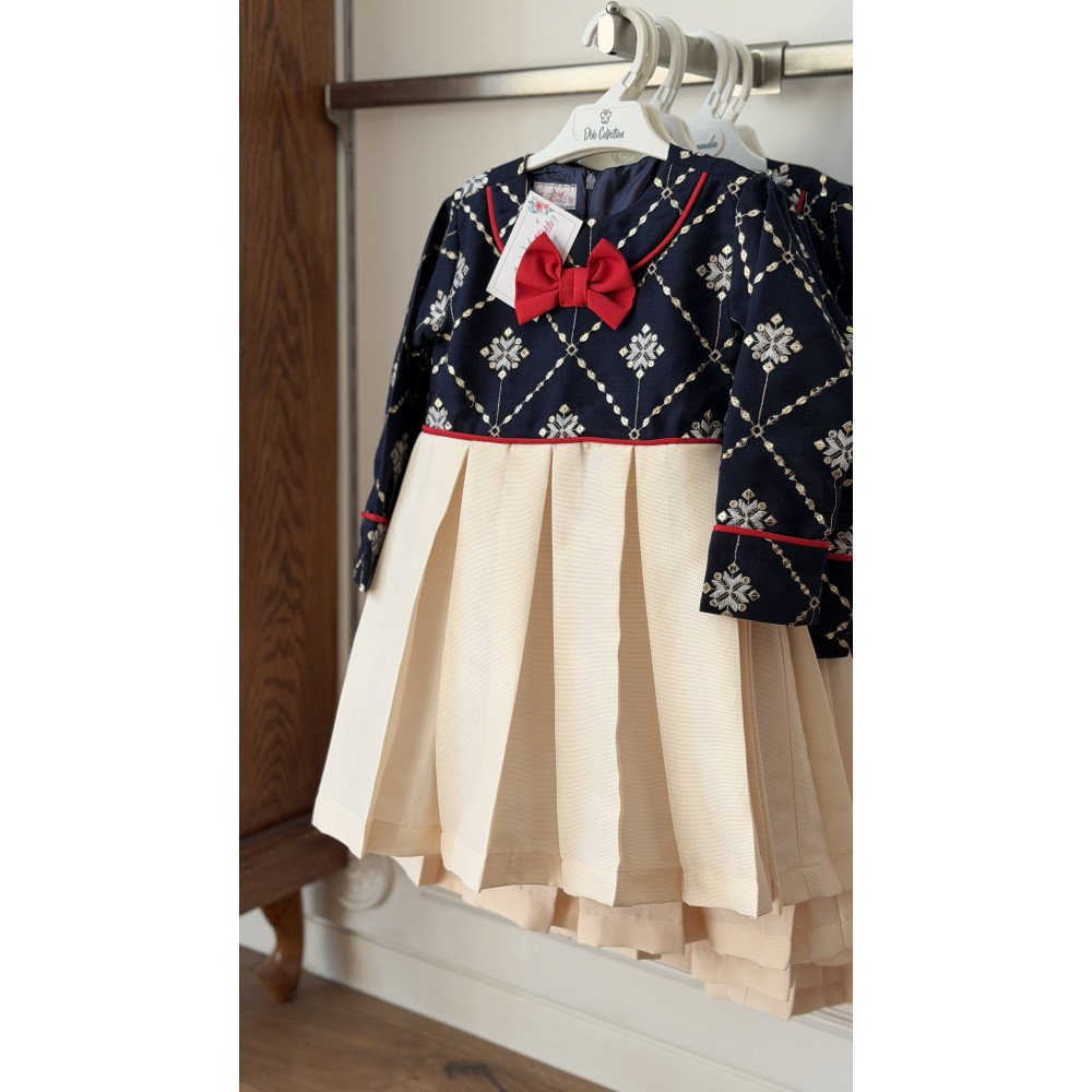 فستان شعبي بكسرات ناعمة ونقشة ذهبية للكبار 240630