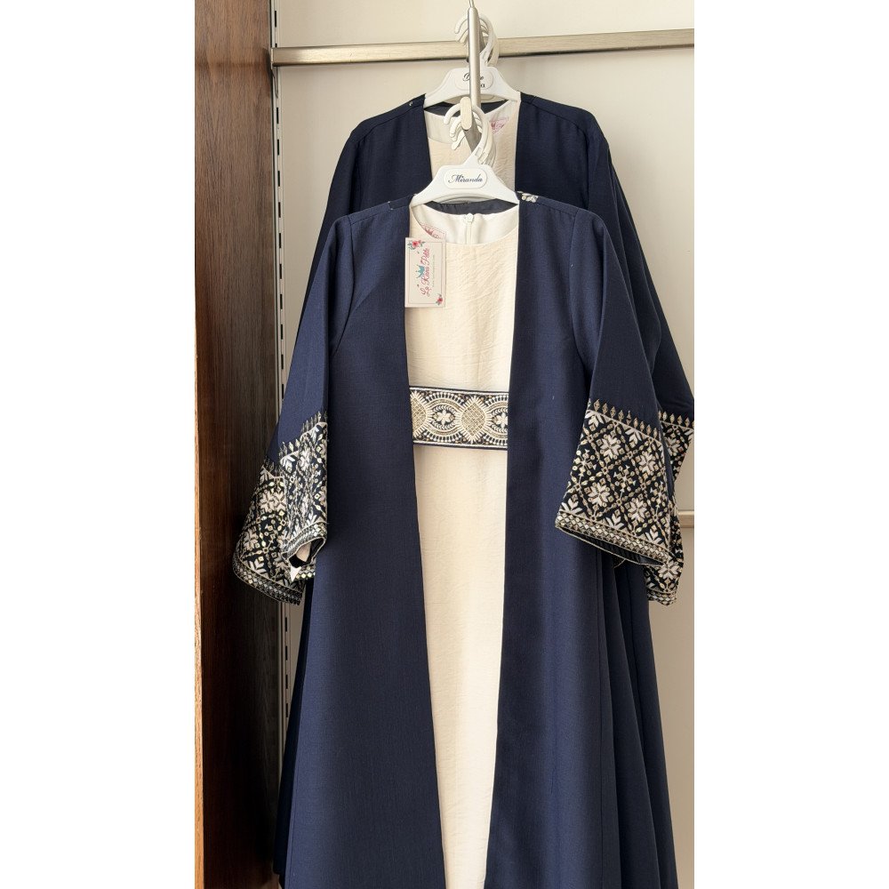 فستان سكري مع عباءة كحلي مطرزة للبنات المحجبات 240633