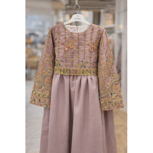  فستان بناتي مطرّز فاخر – لون موف ترابي- للسن المحير 240477