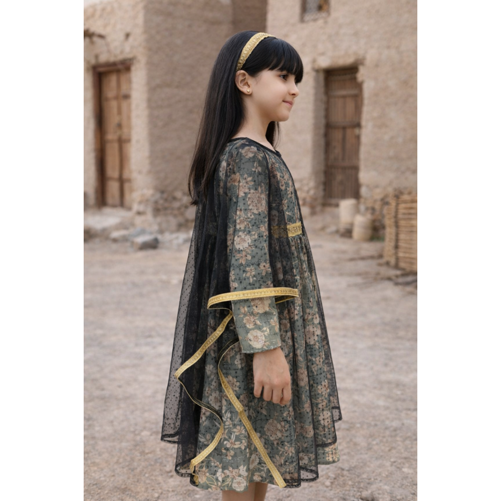 فستان قطني مورد ومطرز مع الترتر لون أخضر  مع شيلة 470479