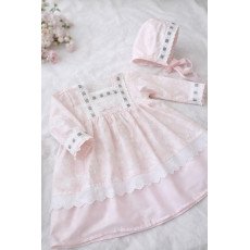 طقم بناتي فستان وقبعة   بتفاصيل دانتيل أنيقة  240473