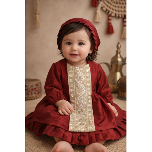 فستان شعبي عنابي مع قبعة 240643