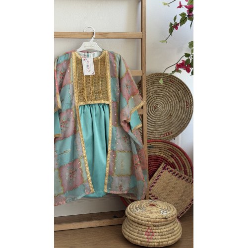 فستان تركواز من قطعتين مطرز بنقوش وزخارف - درجات التركواز والوردي -   240487