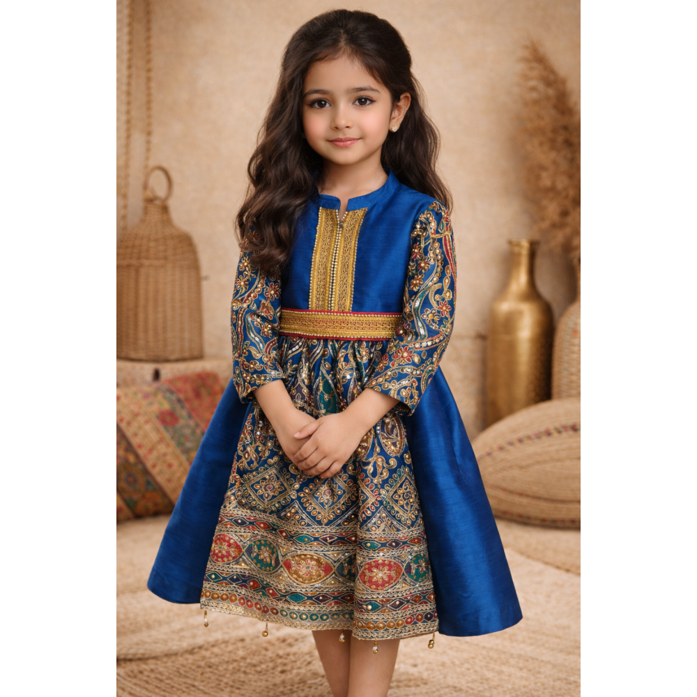 فستان شعبي أزرق مع حزام 240484