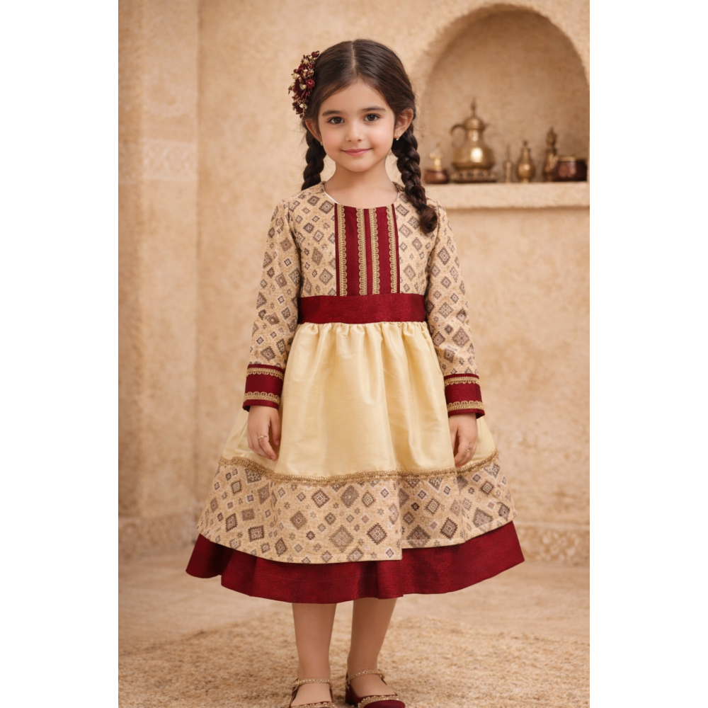 فستان شعبي بنقوش تراثية 240490