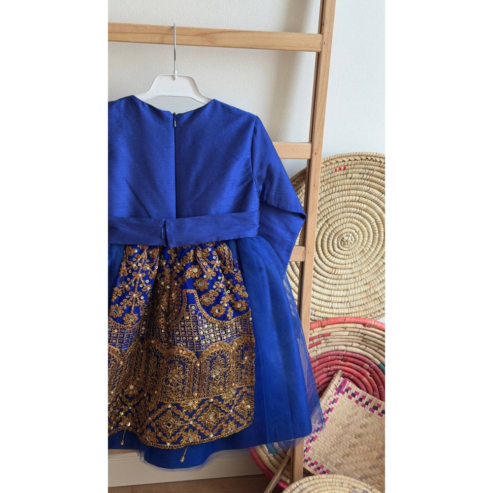 فستان شعبي أزرق ملكي مطرز مع تول 240654
