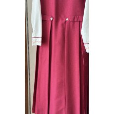 مريول مدرسي فوشي مع قميص مطرز 144741