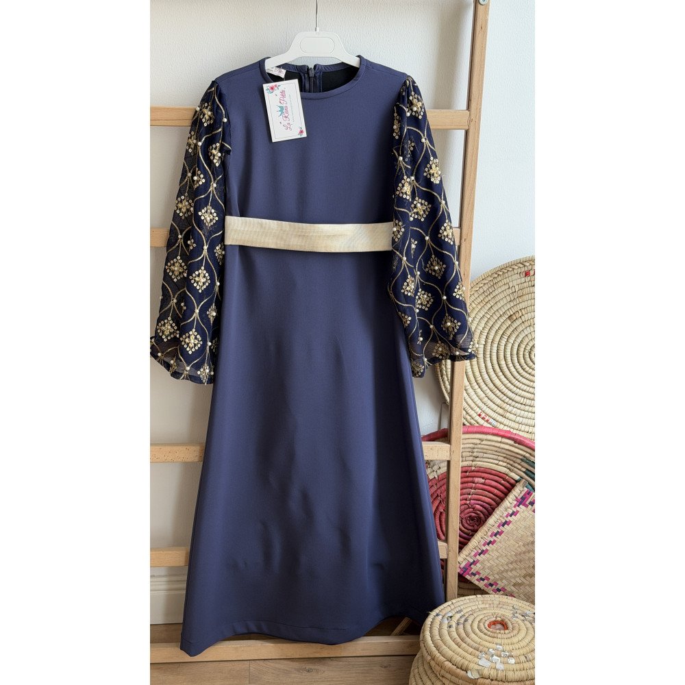 جلابية شعبية كحلي مع حزام ذهبي للسن المحير والمحجبات 240640