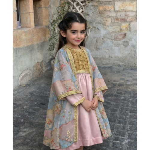 فستان وردي من قطعتين مطرز بنقوش وزخارف - درجات الوردي والأزرق-  240495