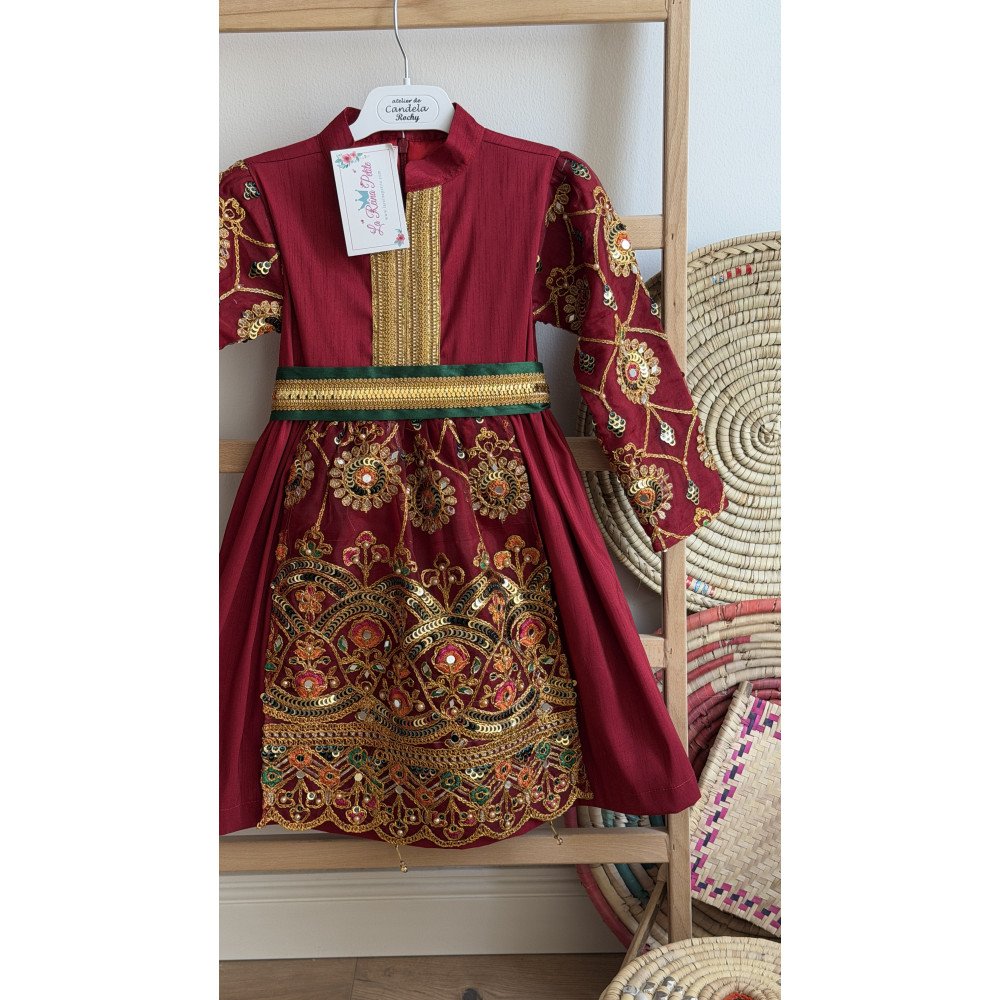 فستان شعبي أحمر مطرز مع حزام 240646