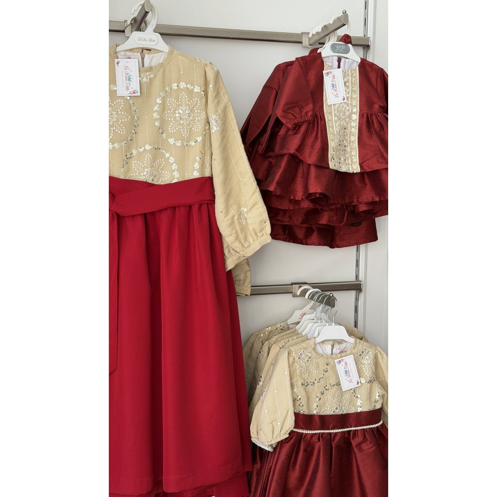 جلابية شعبية لنن بيج مطرز مع تنورة باللون الخمري وحزام 240620