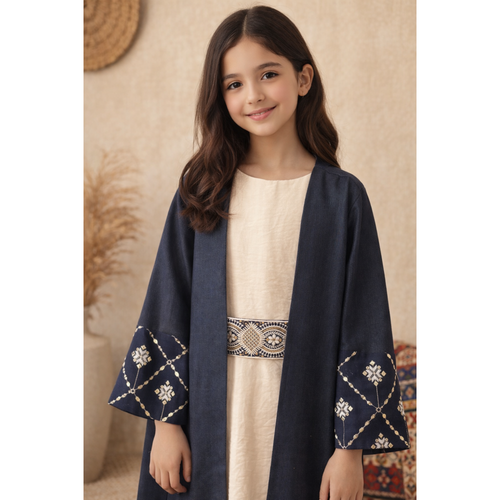 فستان سكري مع عباءة كحلي مطرزة للبنات المحجبات 240670 فستان سكري مع عباءة كحلي مطرزة للبنات المحجبات 240670